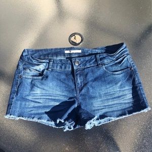 FOREVER 21 Shorts size 30
